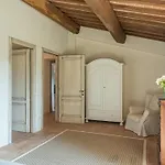 Villa Podere Di Salci 10, Emma