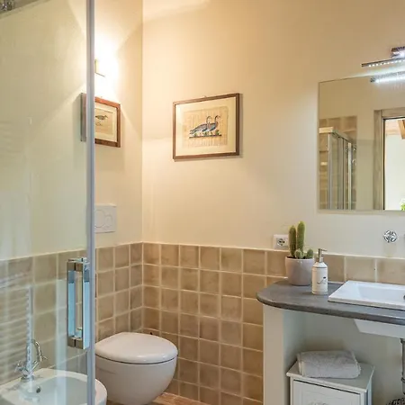 Villa Podere Di Salci 10, Emma *