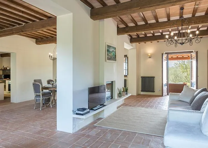 Podere Di Salci 10, Emma Vila