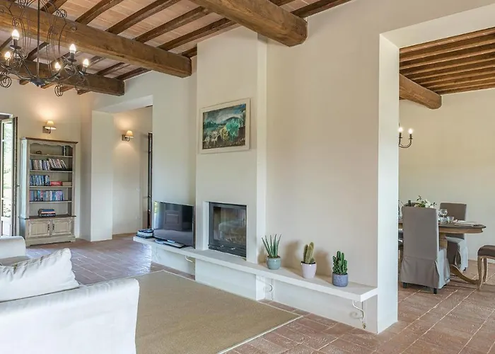 Podere Di Salci 10, Emma Vila